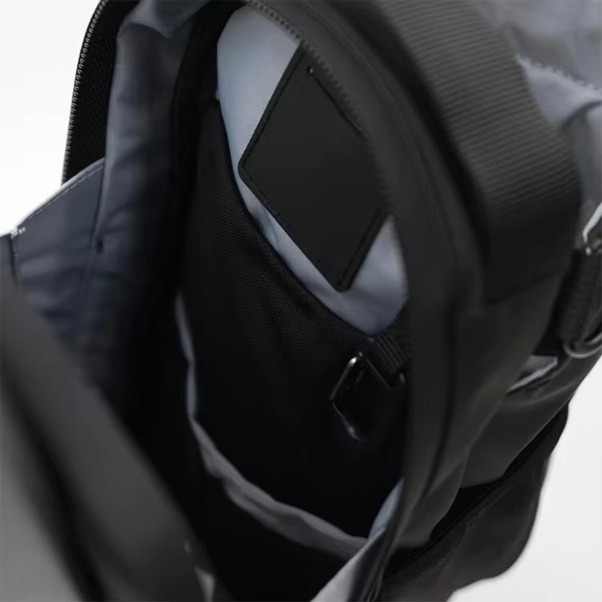 תיק אימונים פרימיום של - ™easyTrip